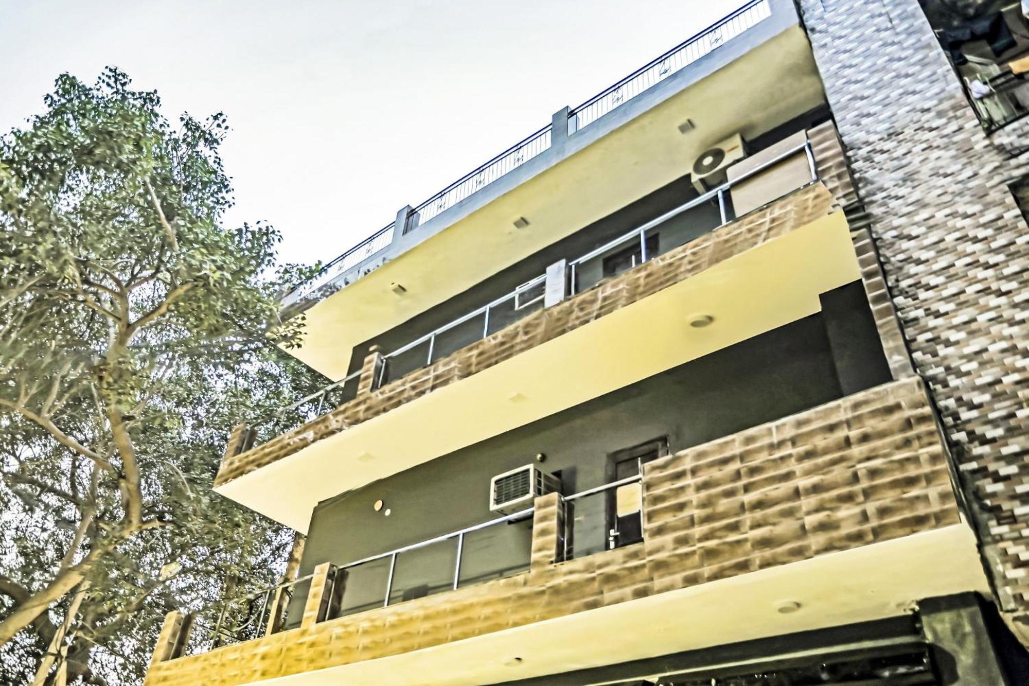 Hotel O Kashish Residency Near Model Town Metro Station Nova Deli Exterior foto